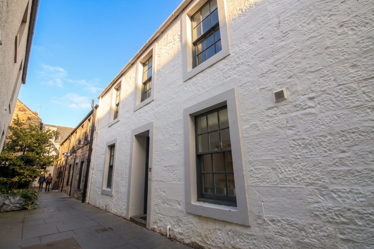 9 Crails Lane